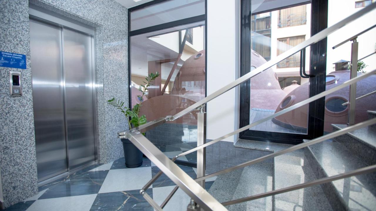 Royal Venezia Hotel Batumi Kültér fotó