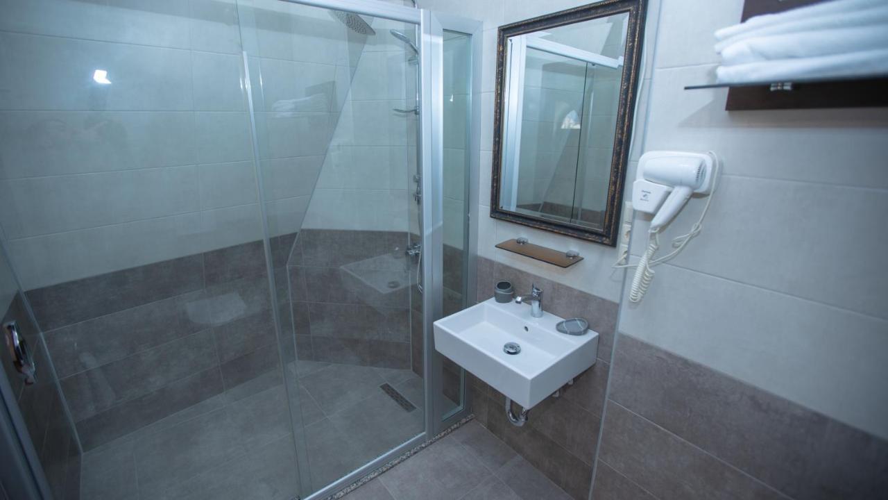 Royal Venezia Hotel Batumi Kültér fotó