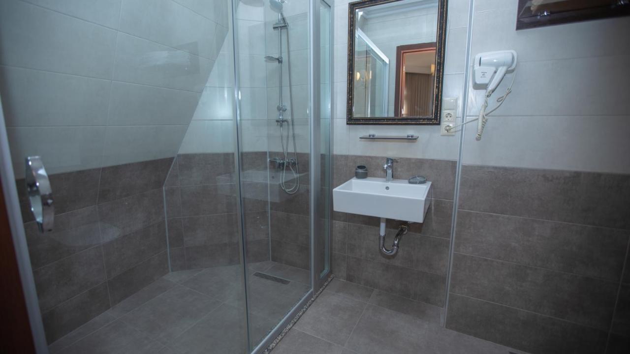 Royal Venezia Hotel Batumi Kültér fotó