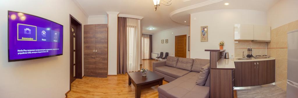 Royal Venezia Hotel Batumi Szoba fotó