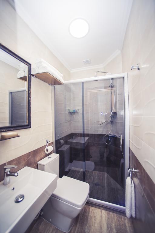 Royal Venezia Hotel Batumi Szoba fotó